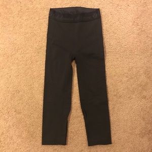 Lululemon Athletica cropped leggings